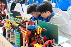 <b>第十二届全国大学朝气械立异设想大赛慧鱼组竞</b>